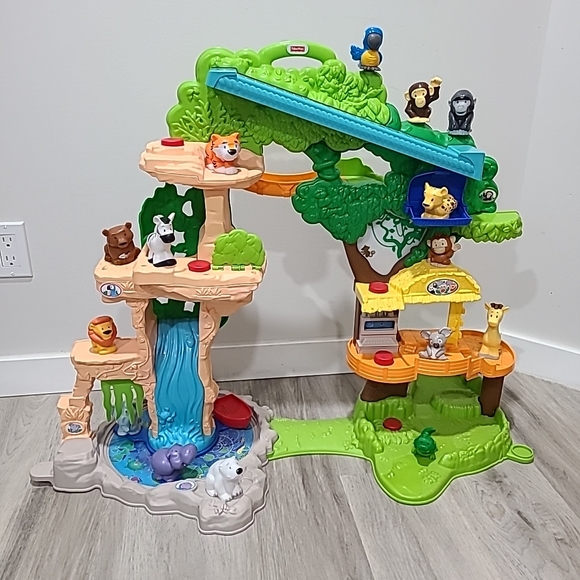 Fisher-Price Other - Fisher Price Little People Share & Care Safari Jungle Playset. 15 Animal Figures